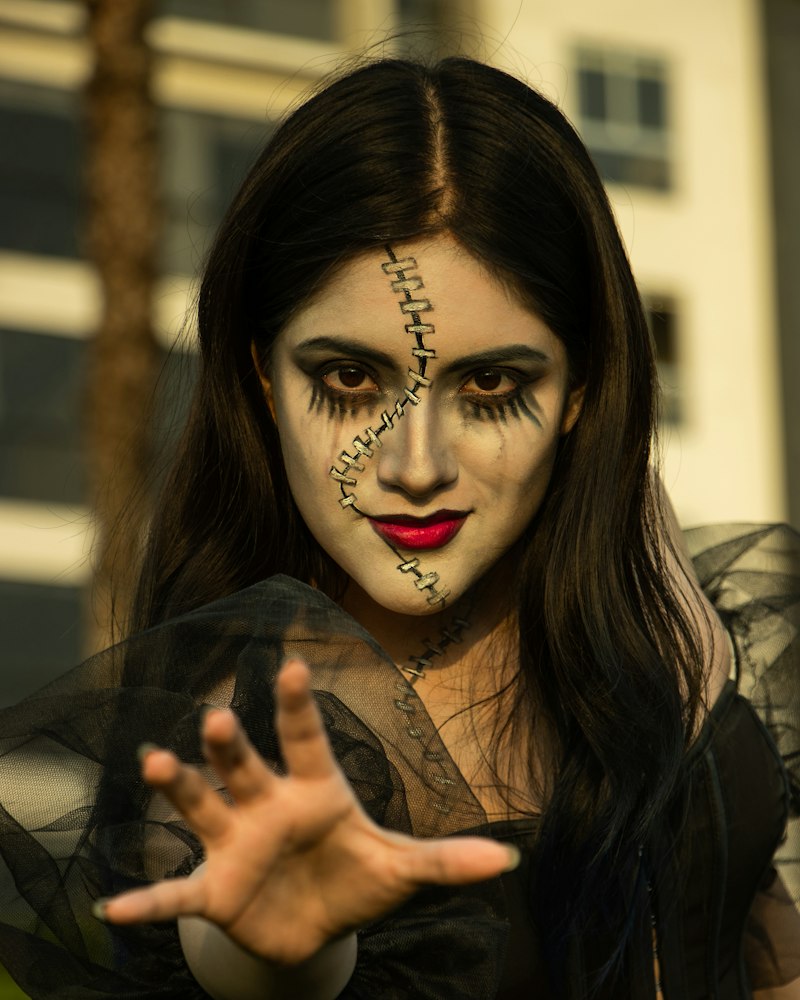 Machiaj de Halloween tip schelet